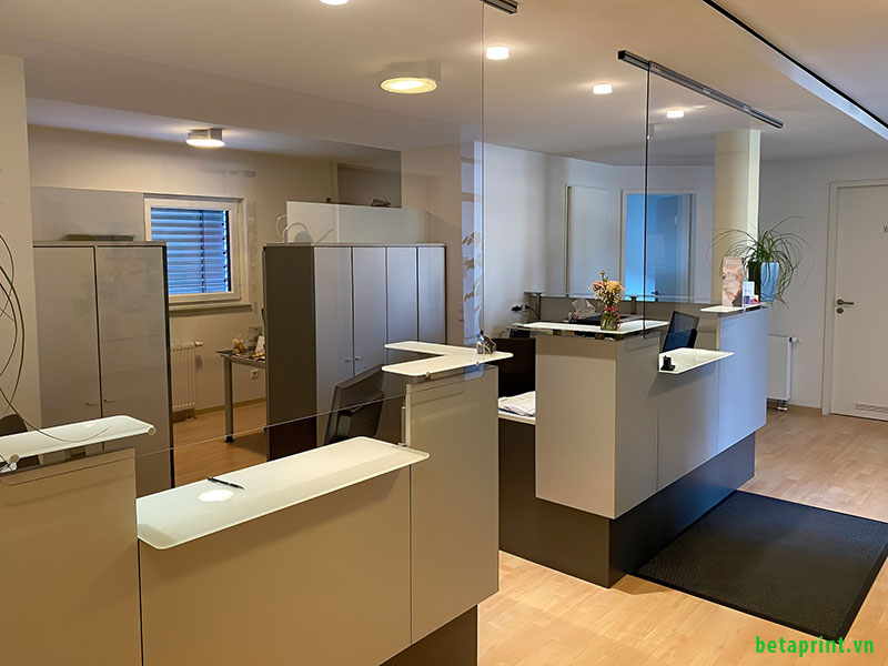 Thủy tinh hữu cơ được ứng dụng rộng rãi trong đời sống